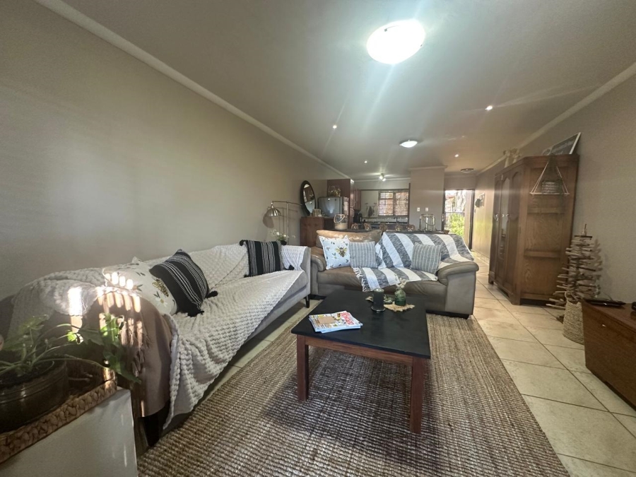2 Bedroom Property for Sale in Waterval East North West